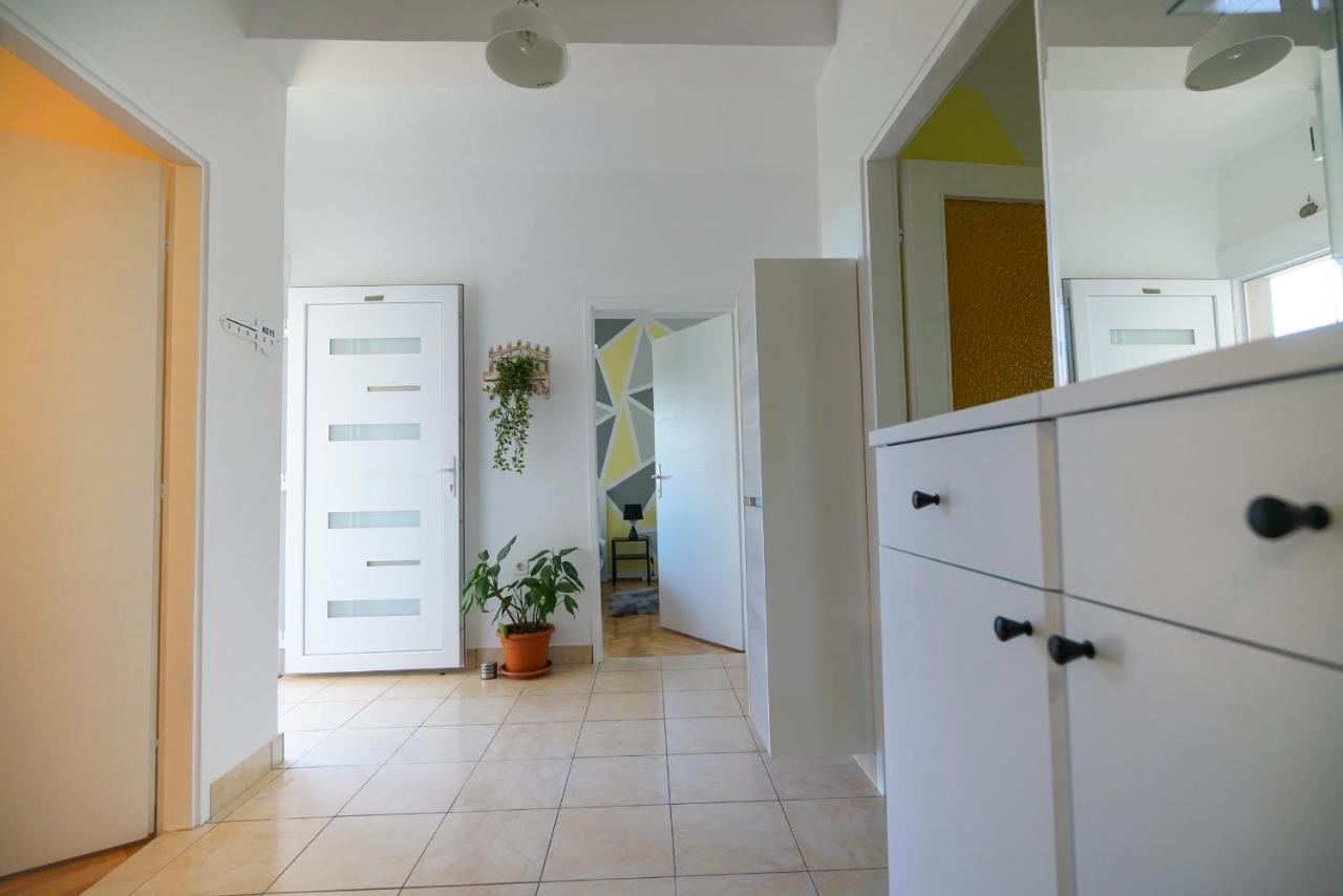 Apartment Jardin With Free Cowered Parking Zadar Exterior foto